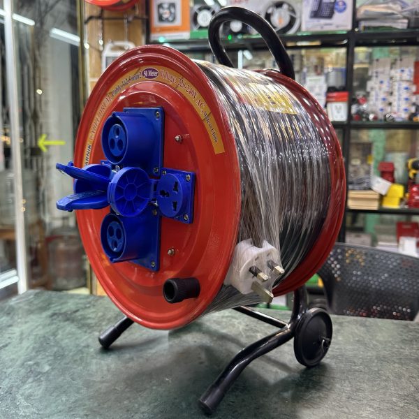 Extension Cable Reel 220VAC -240VAC