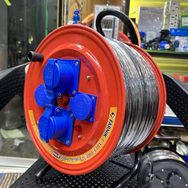 Extension Cable Reel 220VAC -240VAC
